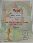 Mesemondásban az élen