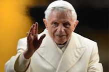 Te Deum XVI. Benedek pápáért Székesfehérváron